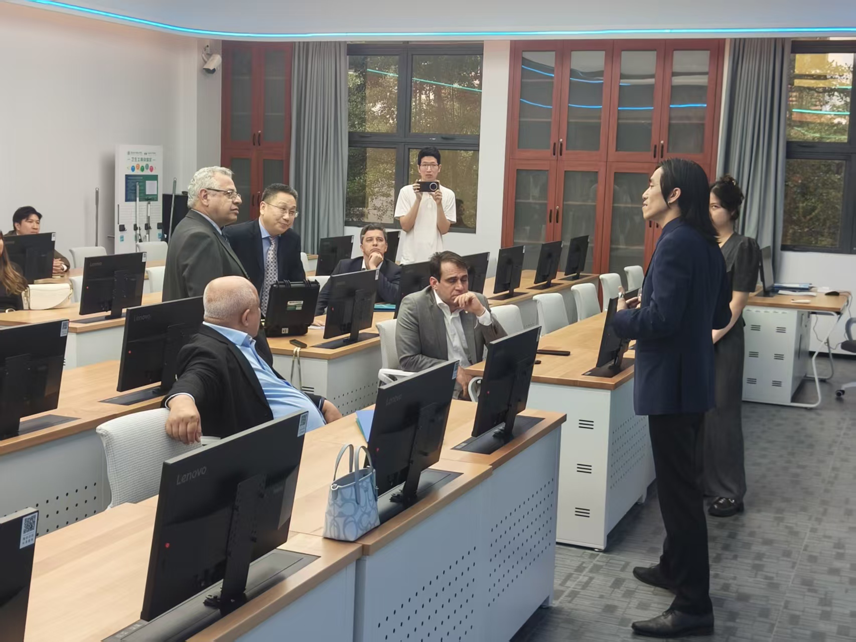 微信图片_2025-10-20_210630_048.jpg 微信图片_2025-10-20_210630_048.jpg